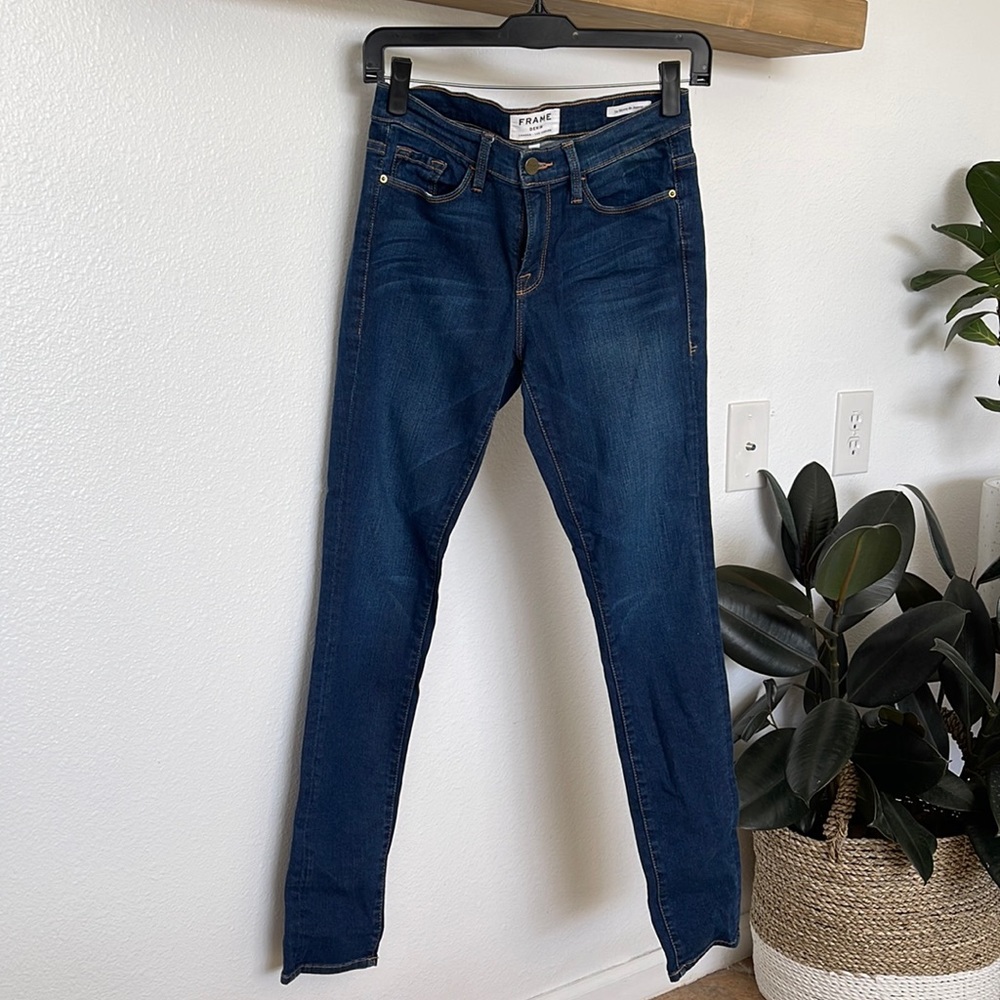 Frame Le Skinny De Jeanne